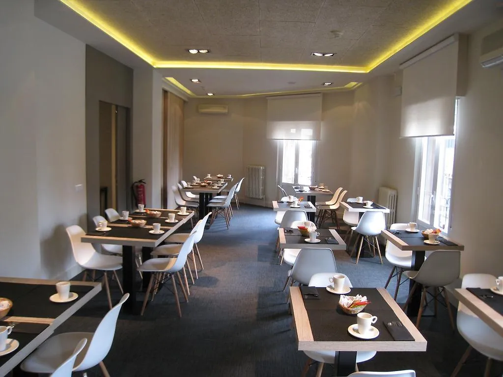 Habitus Hotel Leyre بنبلونة 3*,