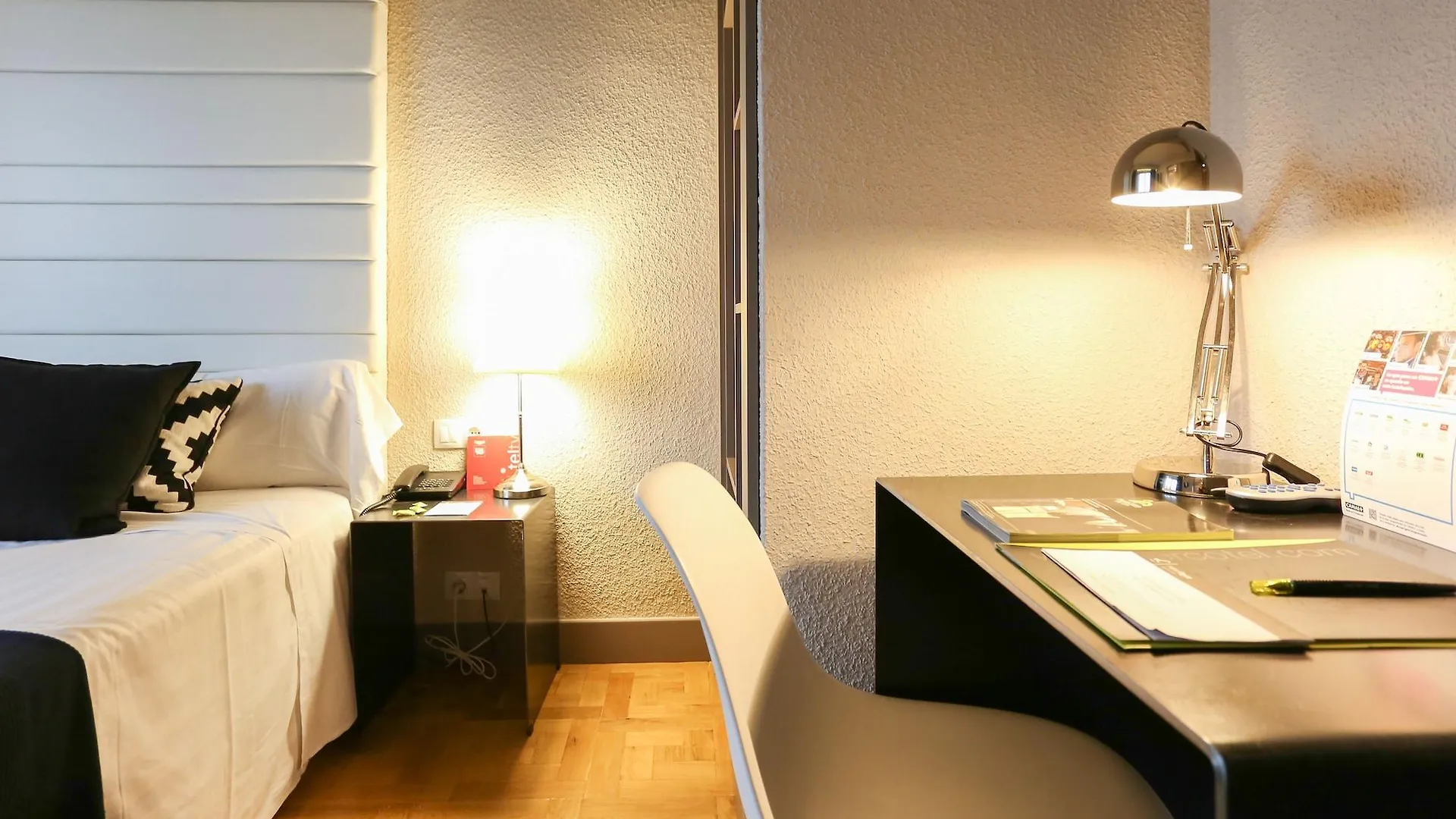 Habitus Hotel Leyre Pamplona